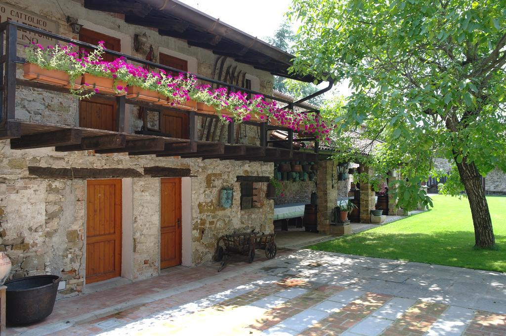 Agriturismo Il Vagabondo Buttrio Exterior foto
