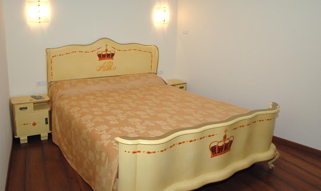 Agriturismo Il Vagabondo Buttrio Habitación foto